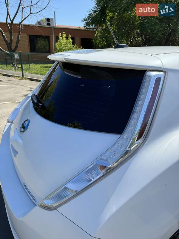 Хэтчбек Nissan Leaf 2016 в Одессе фото 55 Хэтчбек Nissan Leaf 2016 в Одессе