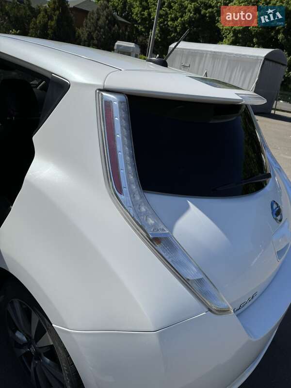 Хэтчбек Nissan Leaf 2016 в Одессе фото 56 Хэтчбек Nissan Leaf 2016 в Одессе