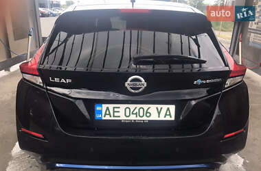 Хэтчбек Nissan Leaf 2018 в Днепре