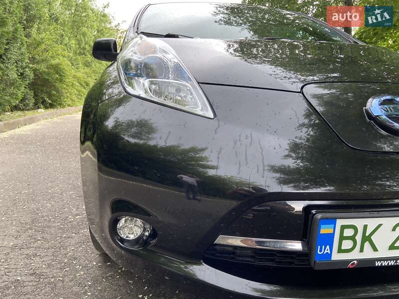 Хэтчбек Nissan Leaf 2016 в Ровно фото 14 Хэтчбек Nissan Leaf 2016 в Ровно