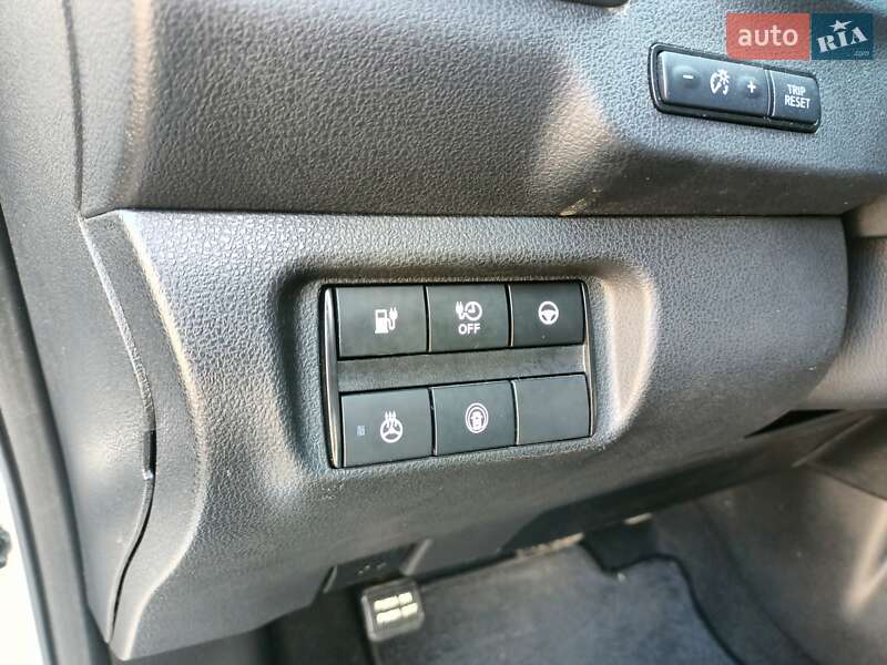 Хэтчбек Nissan Leaf 2022 в Александрие