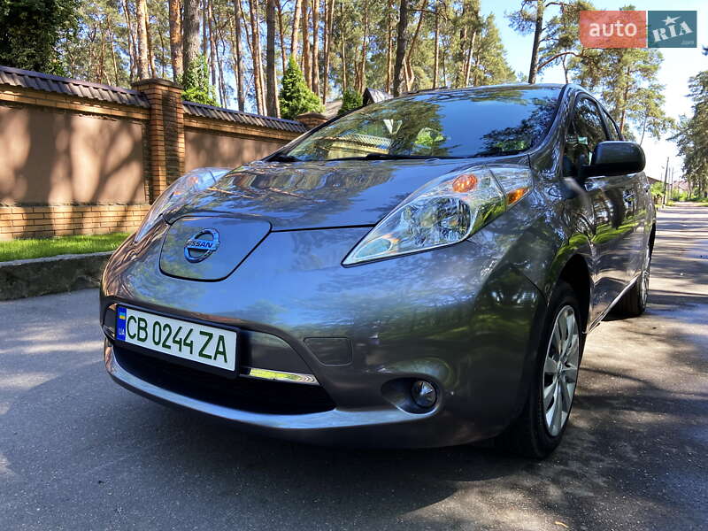 Хетчбек Nissan Leaf 2015 в Чернігові фото 3 Хетчбек Nissan Leaf 2015 в Чернігові