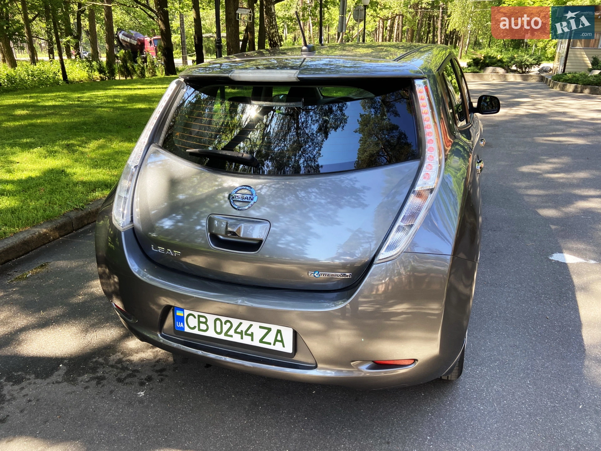 2015 Nissan Leaf - мініатюра 12