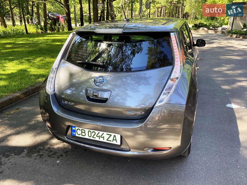 Хетчбек Nissan Leaf 2015 в Чернігові фото 12 Хетчбек Nissan Leaf 2015 в Чернігові