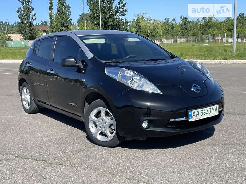 Хетчбек Nissan Leaf 2017 в Кривому Розі