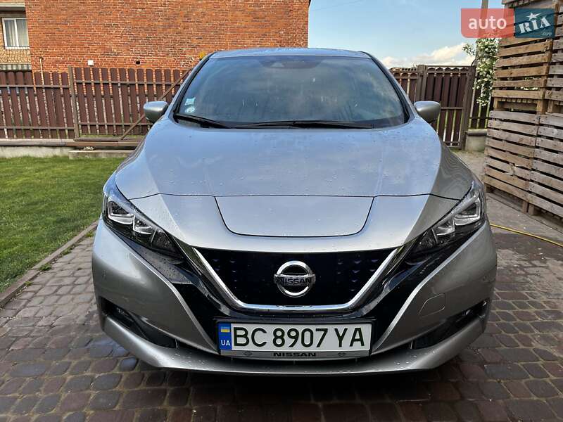 Хэтчбек Nissan Leaf 2019 в Львове