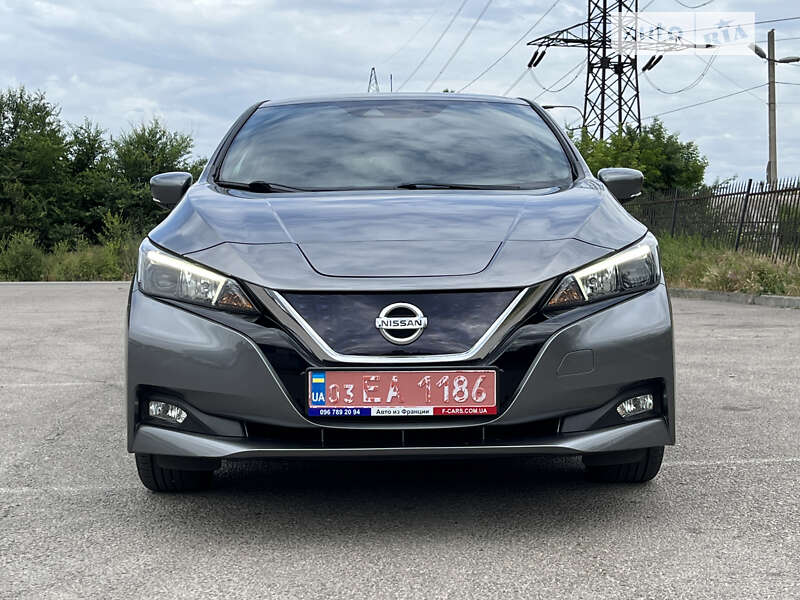 Хэтчбек Nissan Leaf 2020 в Днепре