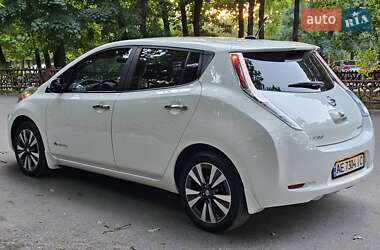 Хетчбек Nissan Leaf 2013 в Дніпрі