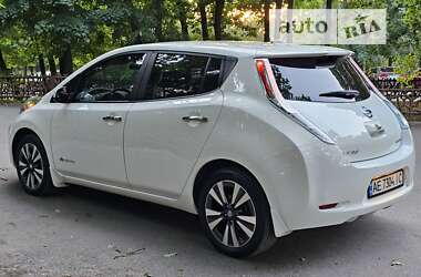 Хэтчбек Nissan Leaf 2013 в Днепре