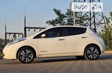 Хэтчбек Nissan Leaf 2013 в Днепре