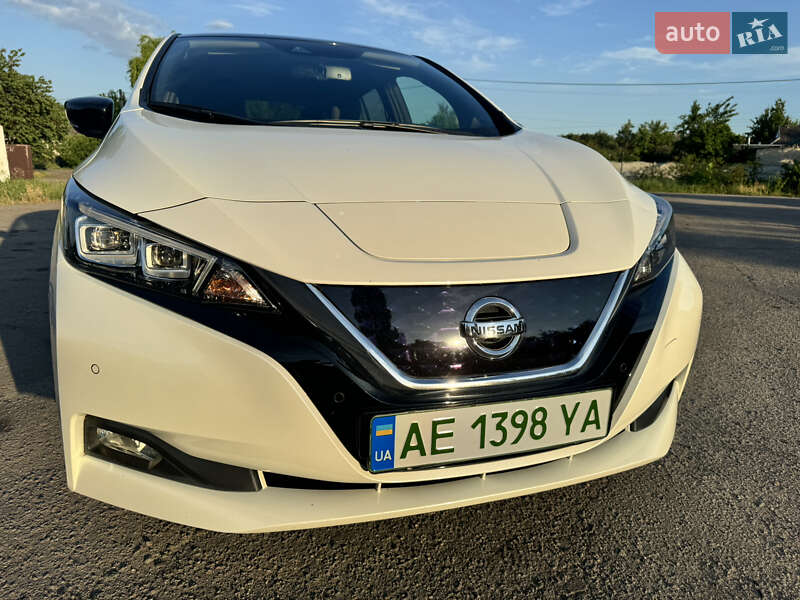 Хетчбек Nissan Leaf 2018 в Павлограді