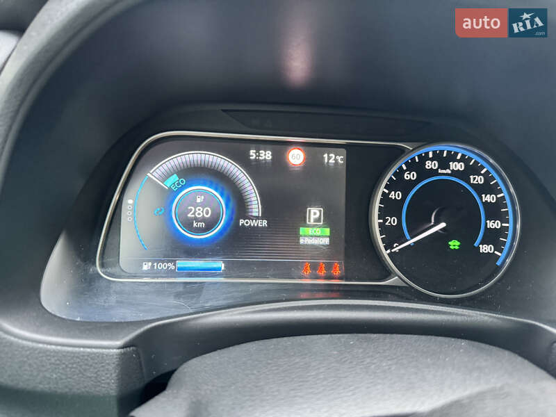 Хетчбек Nissan Leaf 2018 в Павлограді