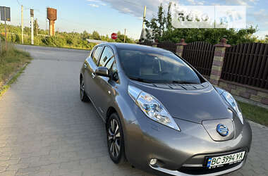 Хэтчбек Nissan Leaf 2015 в Стрые