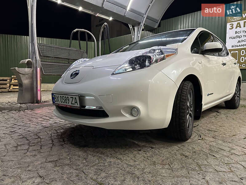 Хэтчбек Nissan Leaf 2014 в Хмельницком фото 2 Хэтчбек Nissan Leaf 2014 в Хмельницком