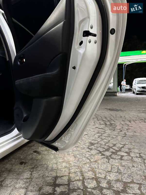 Хэтчбек Nissan Leaf 2014 в Хмельницком фото 24 Хэтчбек Nissan Leaf 2014 в Хмельницком