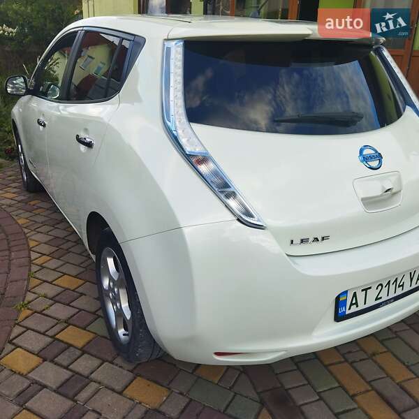 Хэтчбек Nissan Leaf 2013 в Ивано-Франковске