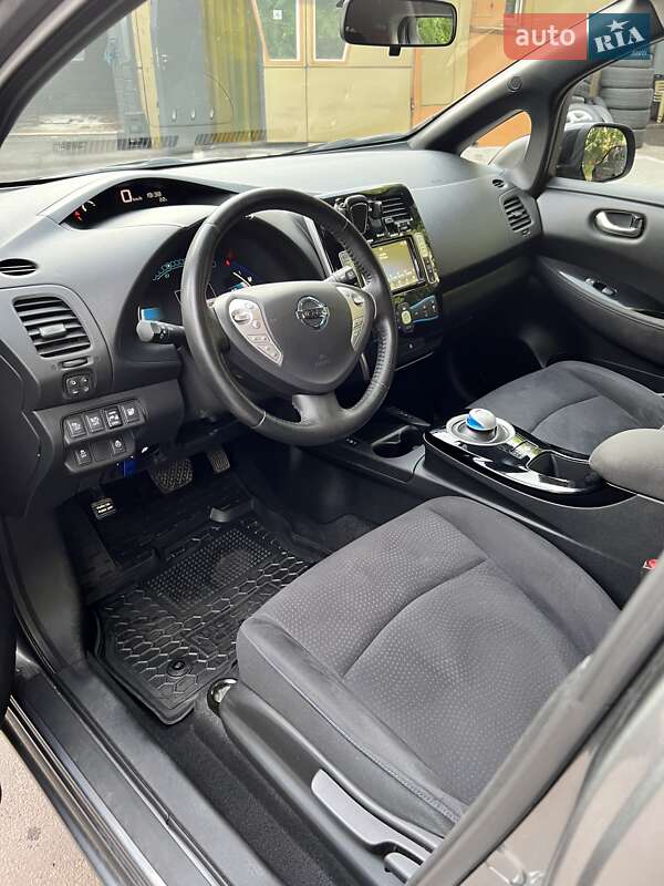 Хетчбек Nissan Leaf 2017 в Одесі