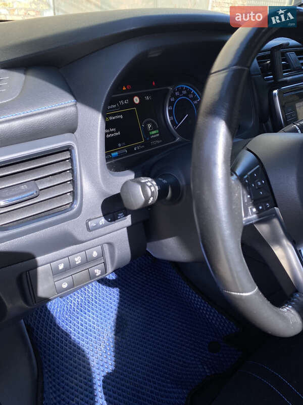 Хетчбек Nissan Leaf 2018 в Києві