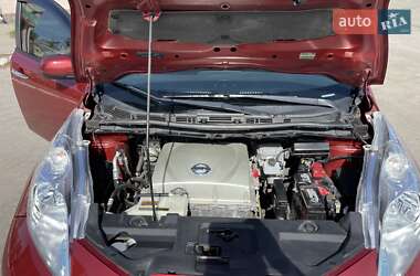 Хэтчбек Nissan Leaf 2014 в Полтаве