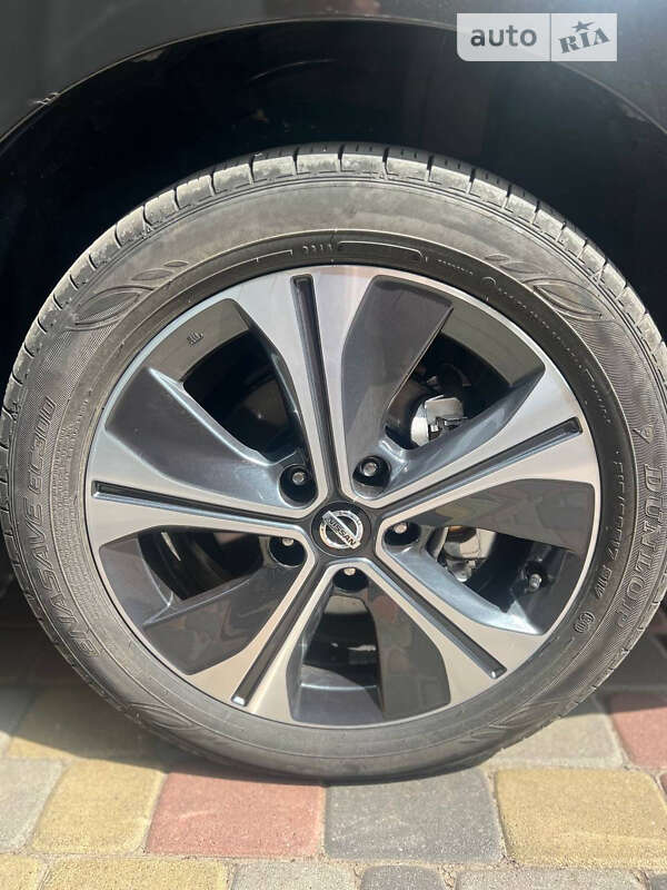 Хетчбек Nissan Leaf 2019 в Черкасах