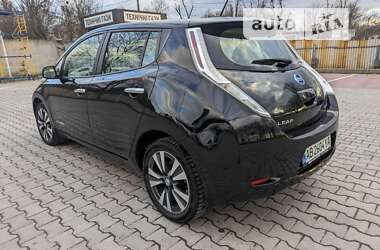 Хетчбек Nissan Leaf 2015 в Вінниці