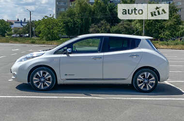 Хетчбек Nissan Leaf 2014 в Кам'янець-Подільському