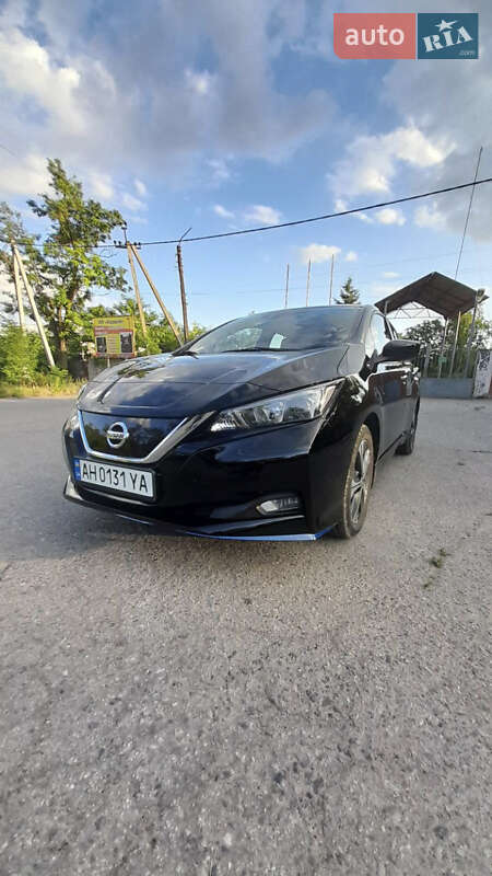 Хэтчбек Nissan Leaf 2020 в Днепре