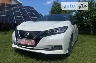 Хэтчбек Nissan Leaf 2019 в Львове