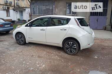 Хэтчбек Nissan Leaf 2014 в Львове