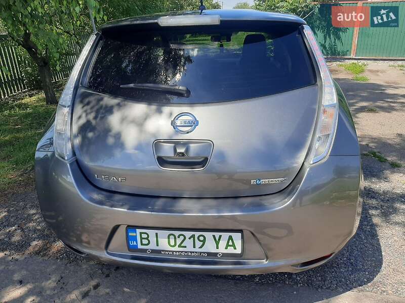 Хетчбек Nissan Leaf 2014 в Миргороді фото 7 Хетчбек Nissan Leaf 2014 в Миргороді