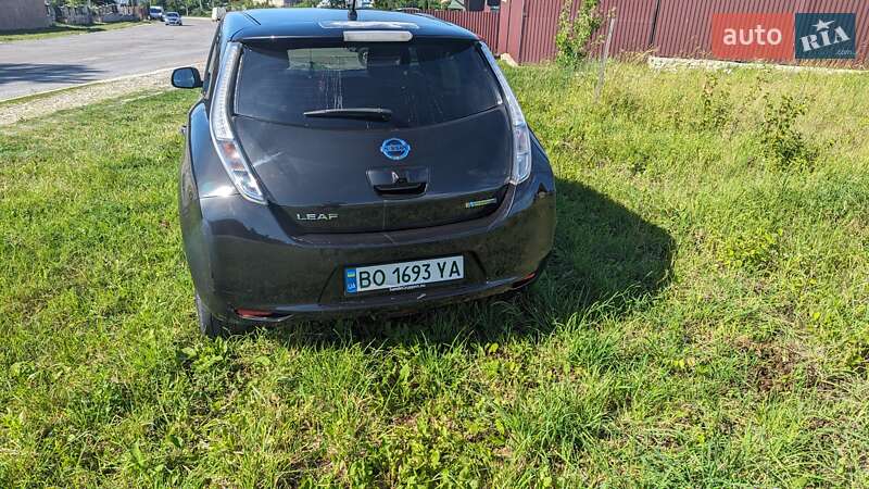 Хетчбек Nissan Leaf 2015 в Тернополі фото 4 Хетчбек Nissan Leaf 2015 в Тернополі