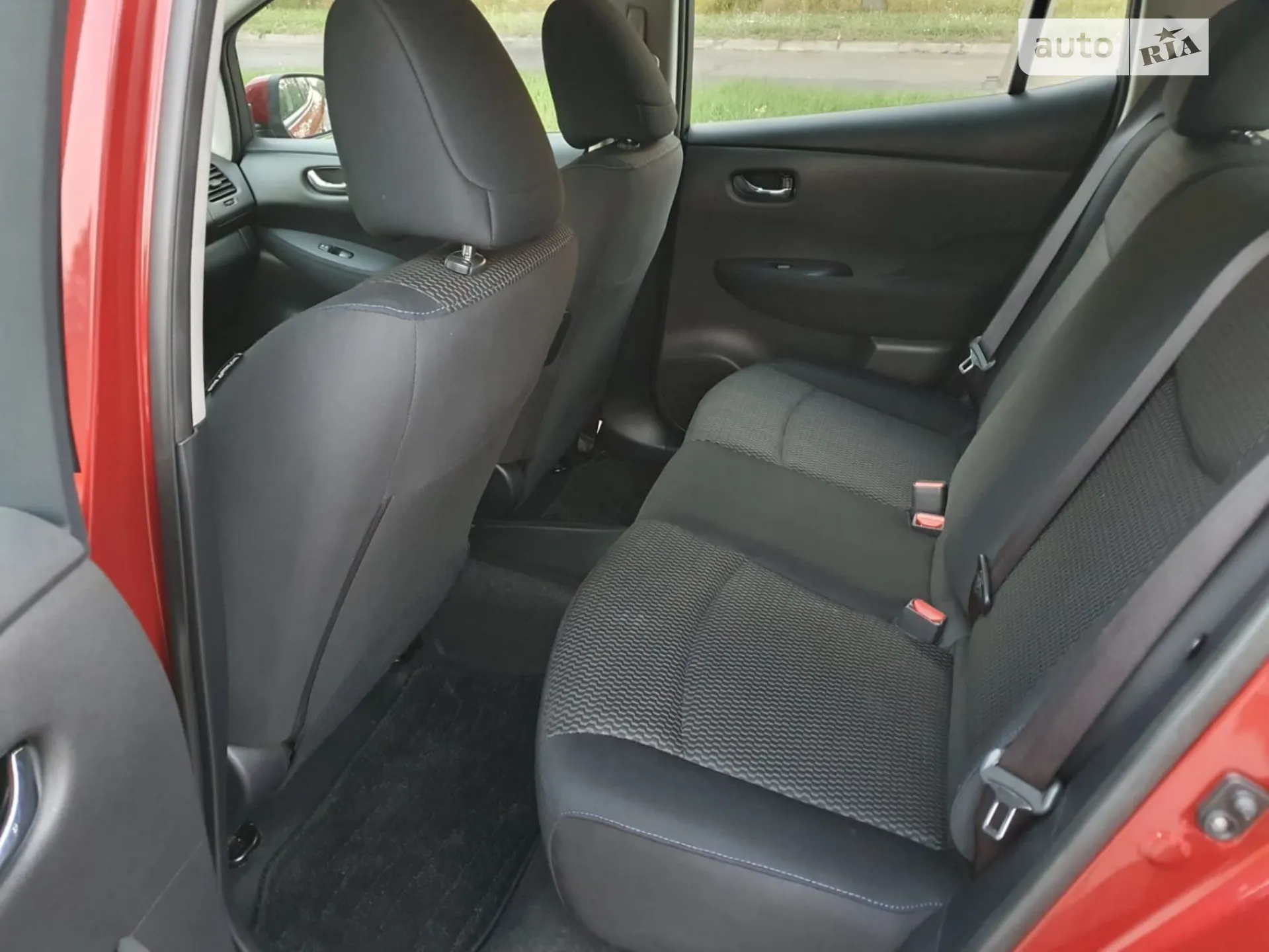 2015 Nissan Leaf - мініатюра 10