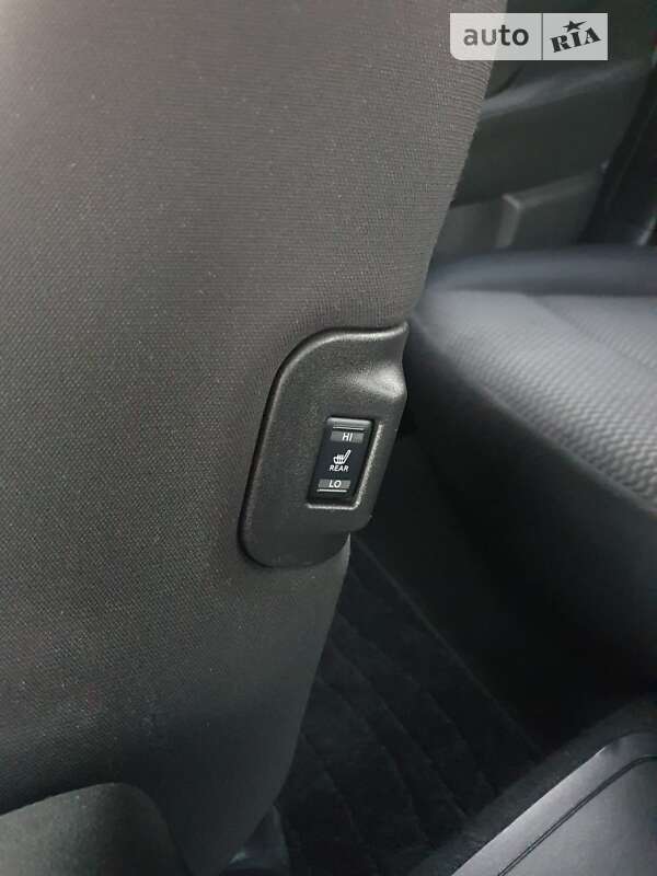 Хэтчбек Nissan Leaf 2015 в Днепре