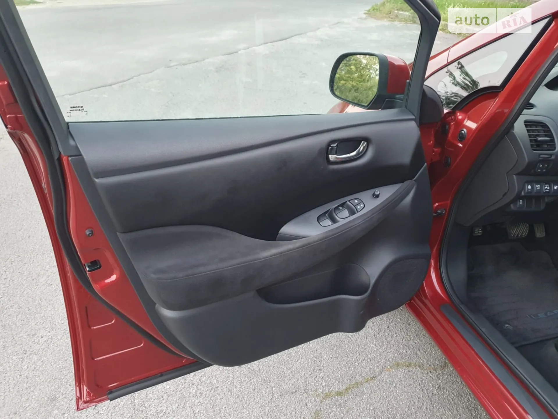 2015 Nissan Leaf - мініатюра 34