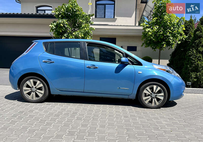 Хэтчбек Nissan Leaf 2013 в Одессе