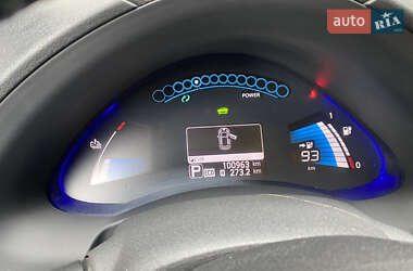 Хетчбек Nissan Leaf 2013 в Чернігові