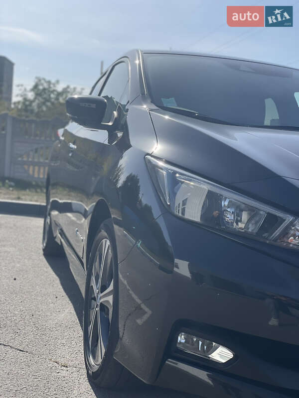 Хэтчбек Nissan Leaf 2020 в Виннице
