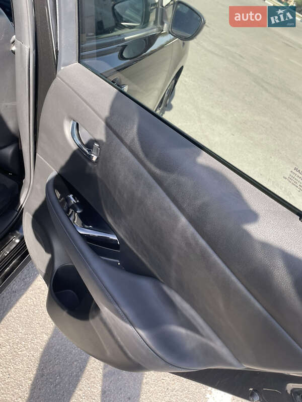 Хэтчбек Nissan Leaf 2020 в Виннице