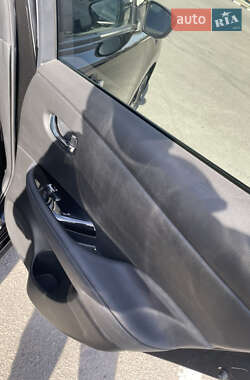 Хэтчбек Nissan Leaf 2020 в 