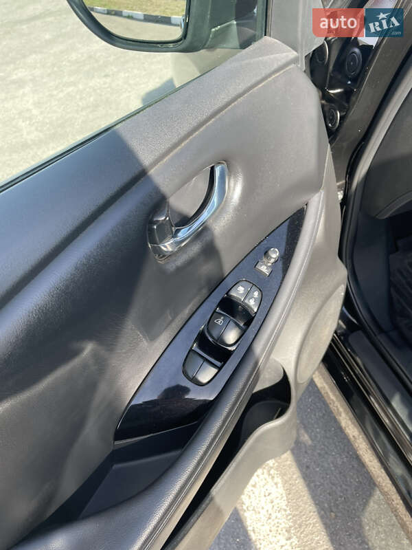 Хэтчбек Nissan Leaf 2020 в Виннице