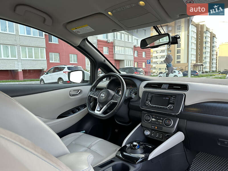 Хэтчбек Nissan Leaf 2019 в Виннице