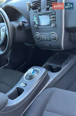 Хэтчбек Nissan Leaf 2015 в Одессе
