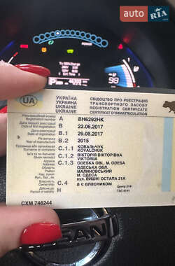 Хэтчбек Nissan Leaf 2015 в Одессе