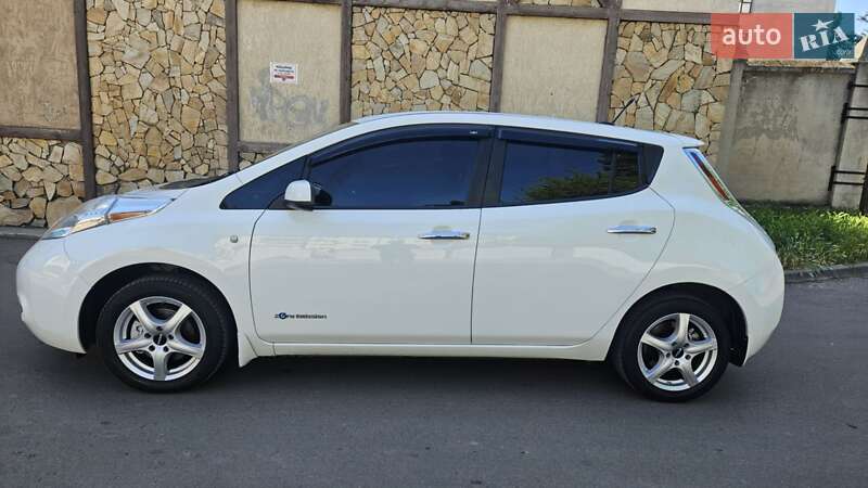 Хетчбек Nissan Leaf 2013 в Одесі фото 6 Хетчбек Nissan Leaf 2013 в Одесі