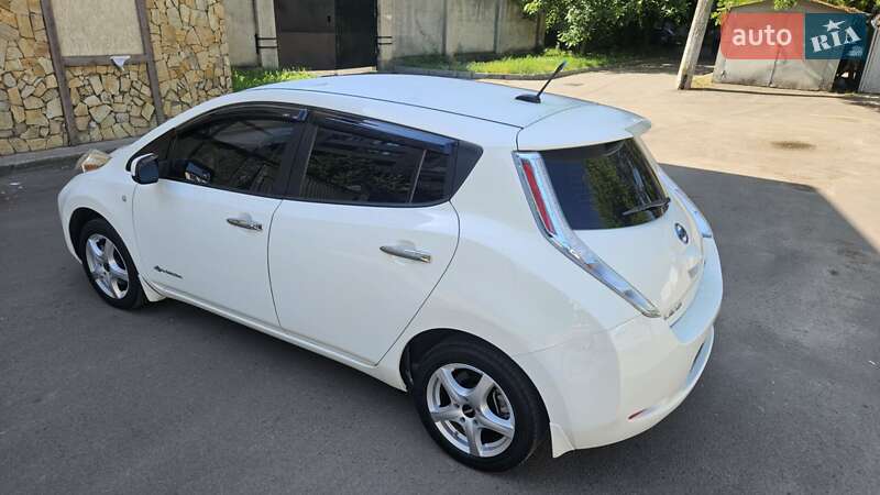 Хетчбек Nissan Leaf 2013 в Одесі фото 15 Хетчбек Nissan Leaf 2013 в Одесі