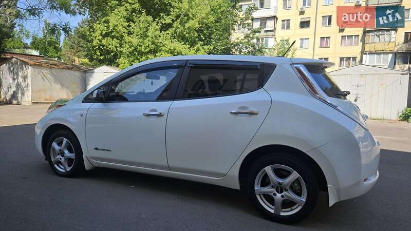Хетчбек Nissan Leaf 2013 в Одесі фото 26 Хетчбек Nissan Leaf 2013 в Одесі