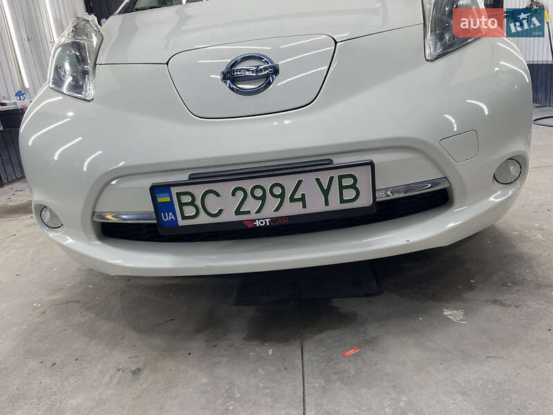 Хетчбек Nissan Leaf 2014 в Львові