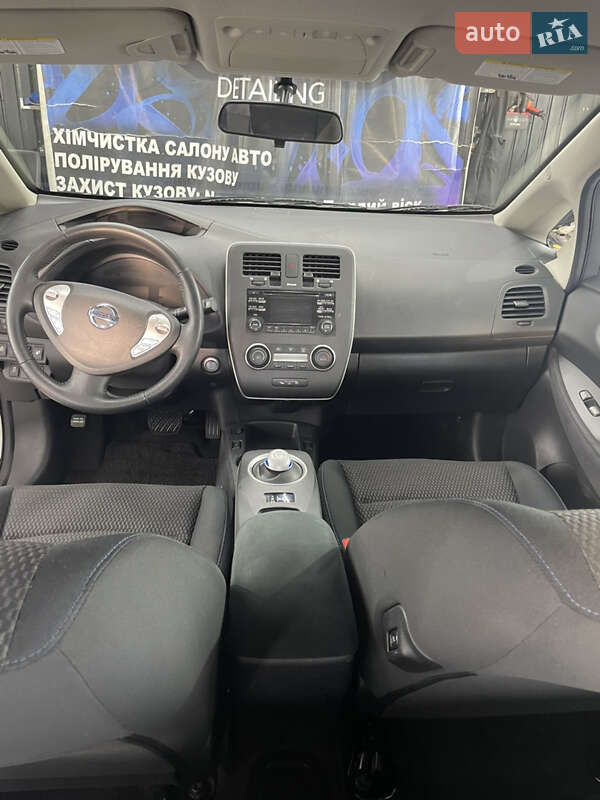 Хетчбек Nissan Leaf 2014 в Львові