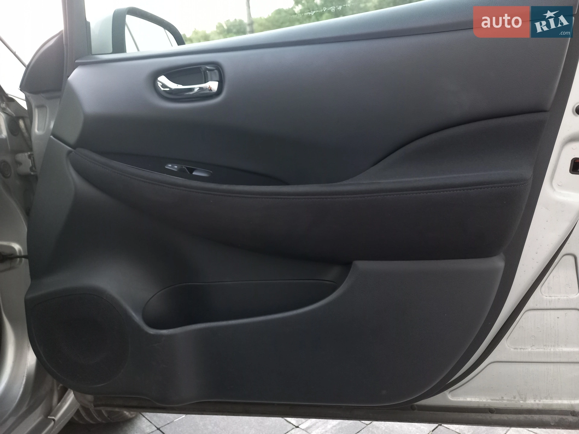 2015 Nissan Leaf - мініатюра 12