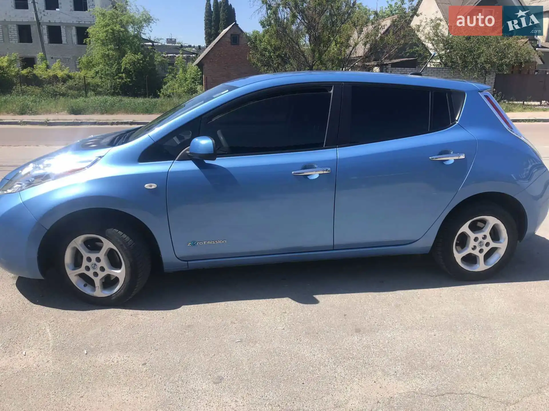2011 Nissan Leaf - фото 1